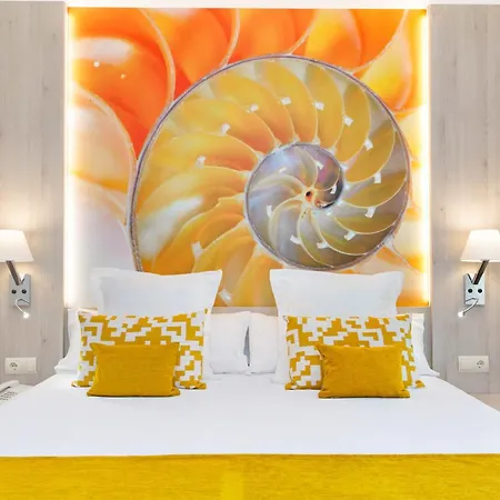 Sumus Stella And 4s Adults Recommended Hotel