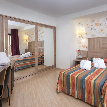 Sumus Stella And 4s Adults Recommended פינדה דה מר