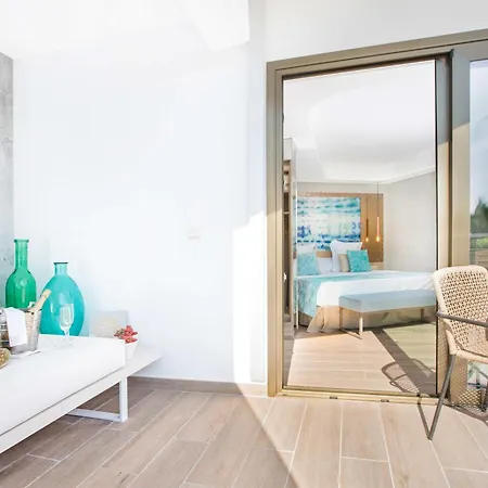 Sumus Stella And 4s Adults Recommended Hotel