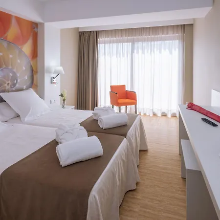 Sumus Stella And 4s Adults Recommended פינדה דה מר