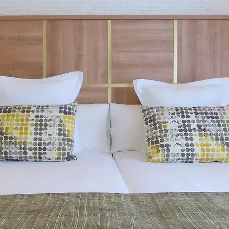 Sumus Stella And 4s Adults Recommended 4*