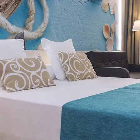 Sumus Stella And 4s Adults Recommended מלון